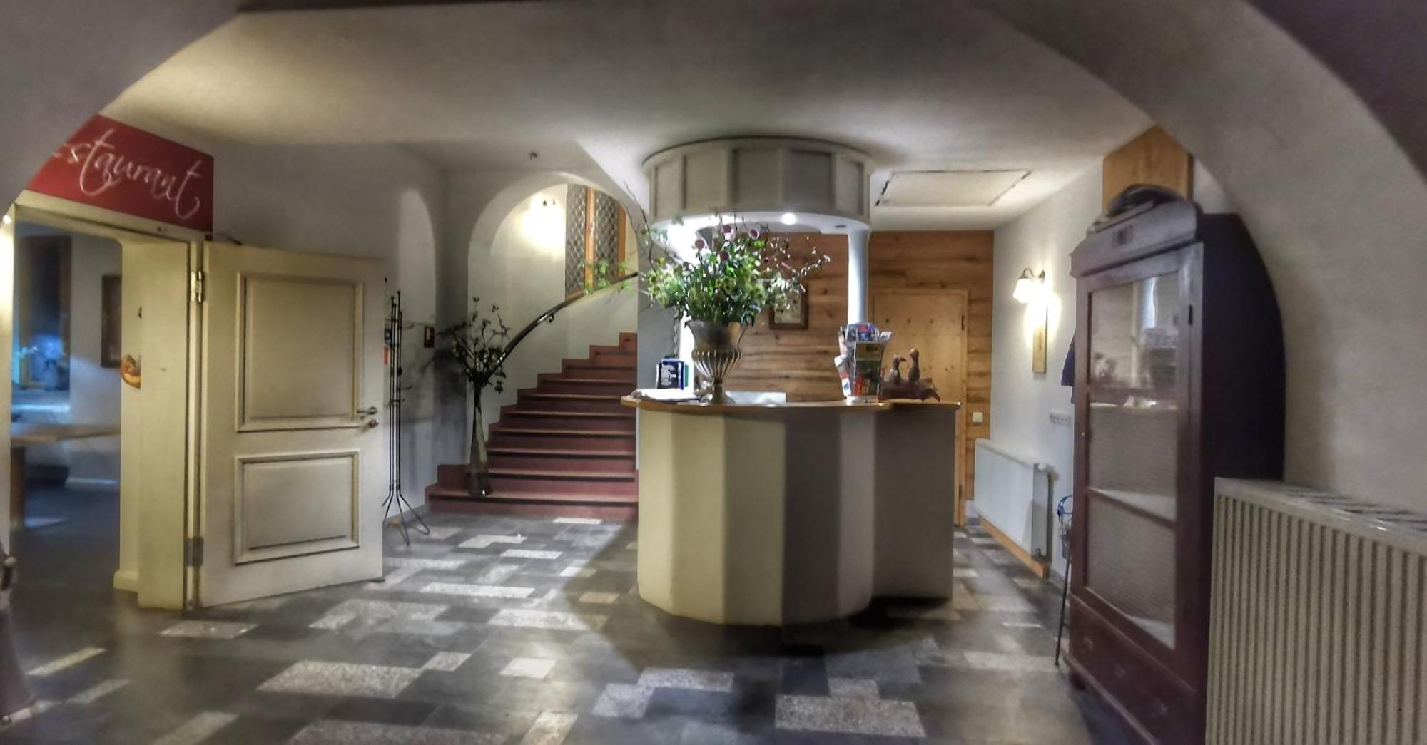 Hotel & Restaurant Schloss Weissenburg Uhlstädt Kültér fotó