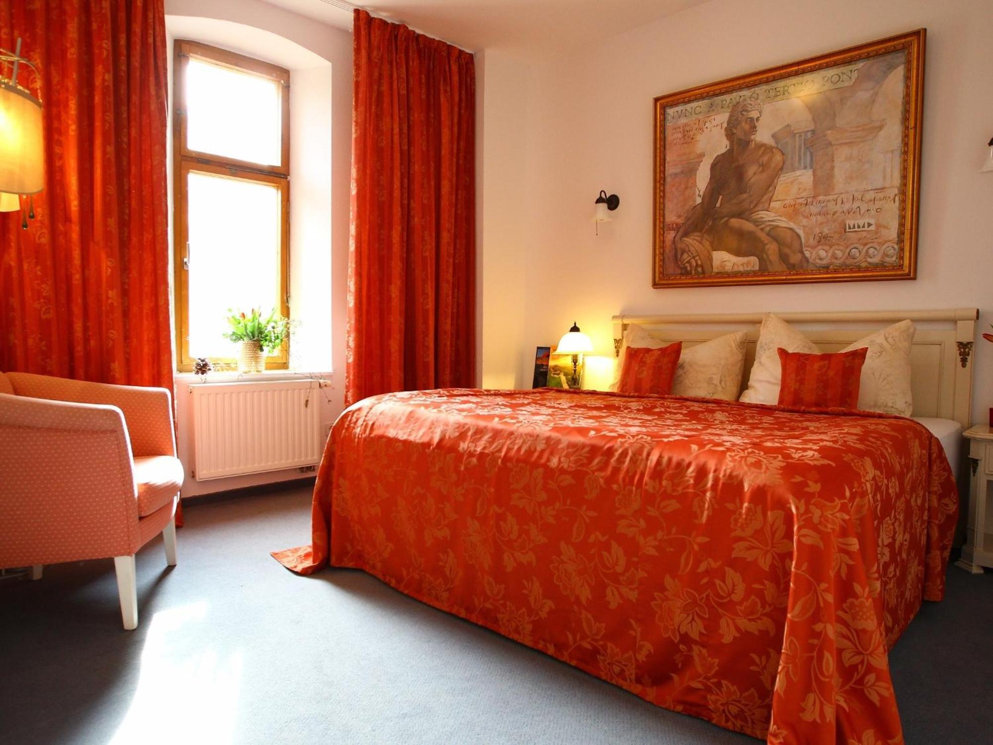 Hotel & Restaurant Schloss Weissenburg Uhlstädt Szoba fotó