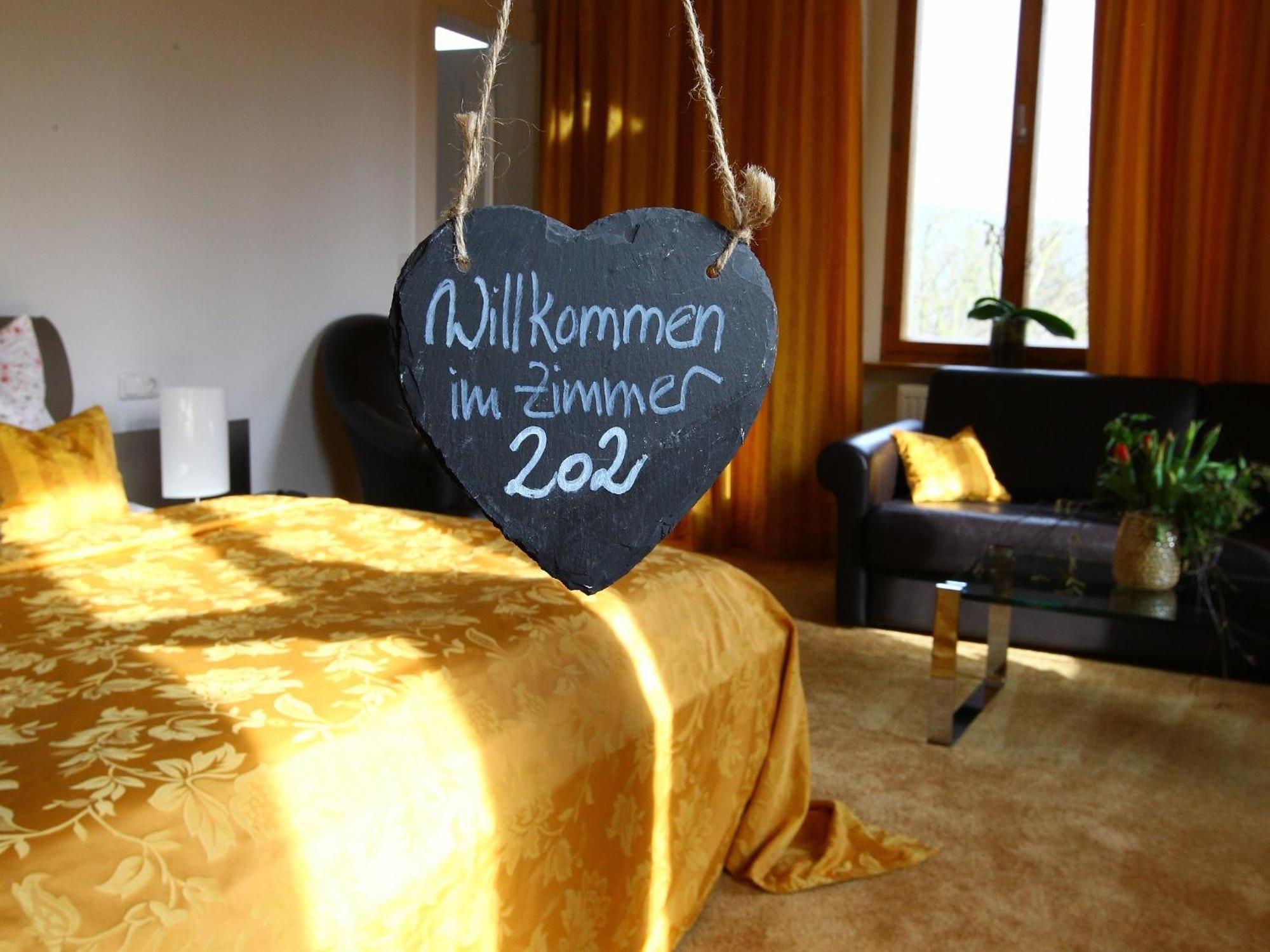 Hotel & Restaurant Schloss Weissenburg Uhlstädt Kültér fotó